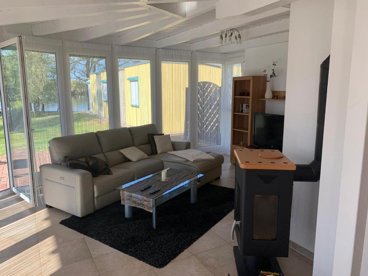 Bungalow In Werder Am Glindower See Buitenkant foto